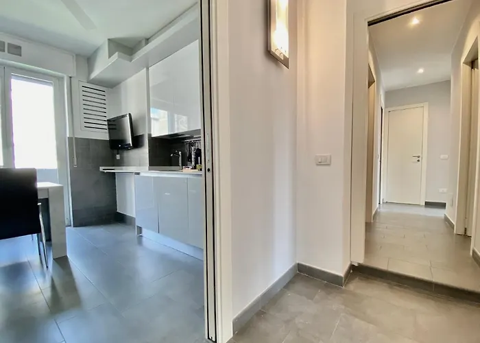 Bright 4-bedroom Near San Siro Milano