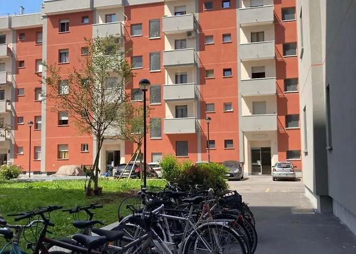 Lejlighed Bright 4-bedroom Near San Siro